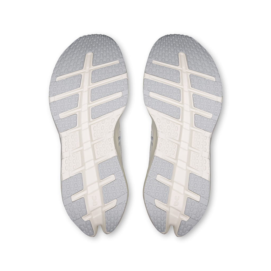 On Running Women's Cloudrunner 3 in White/Ivory