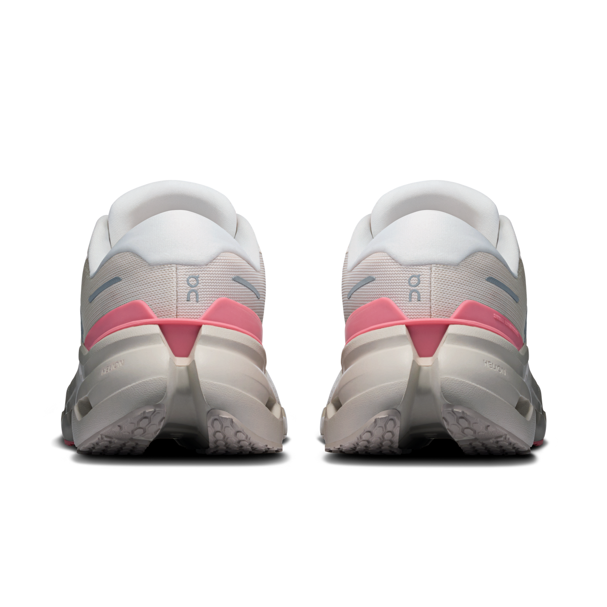 On Running Women's Cloudrunner 3