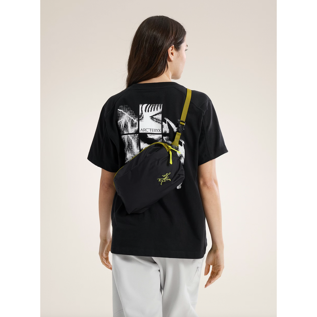 Arc'teryx Heliad Crossbody Bag in Black/Olive Moss