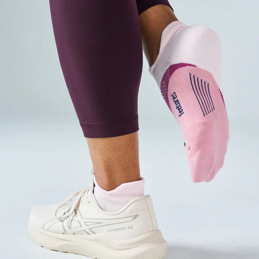 Feetures Socks Elite Light Cushion Tab
