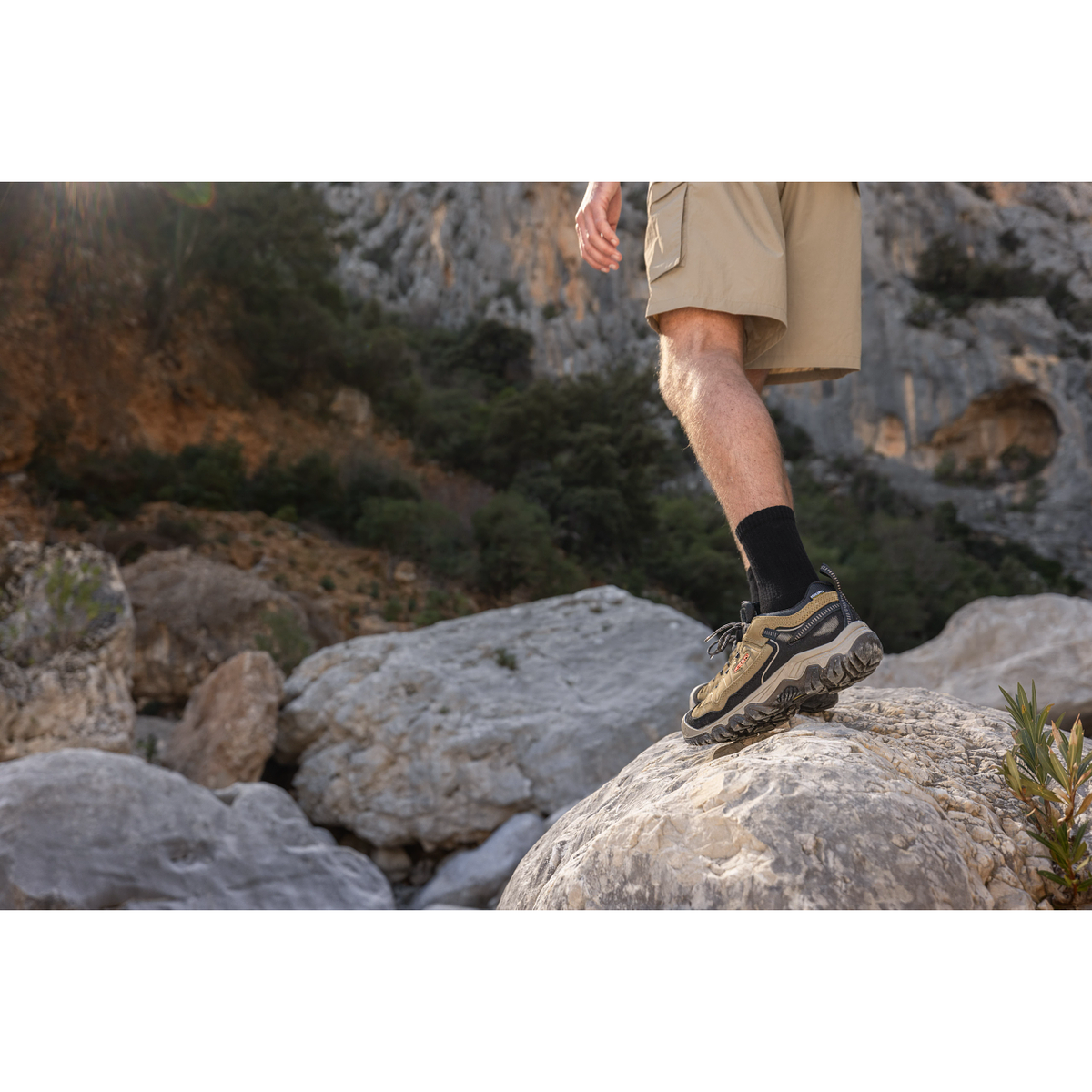 Keen Men's Targhee IV Waterproof HIking Shoe in Dark Olive Gold Flame