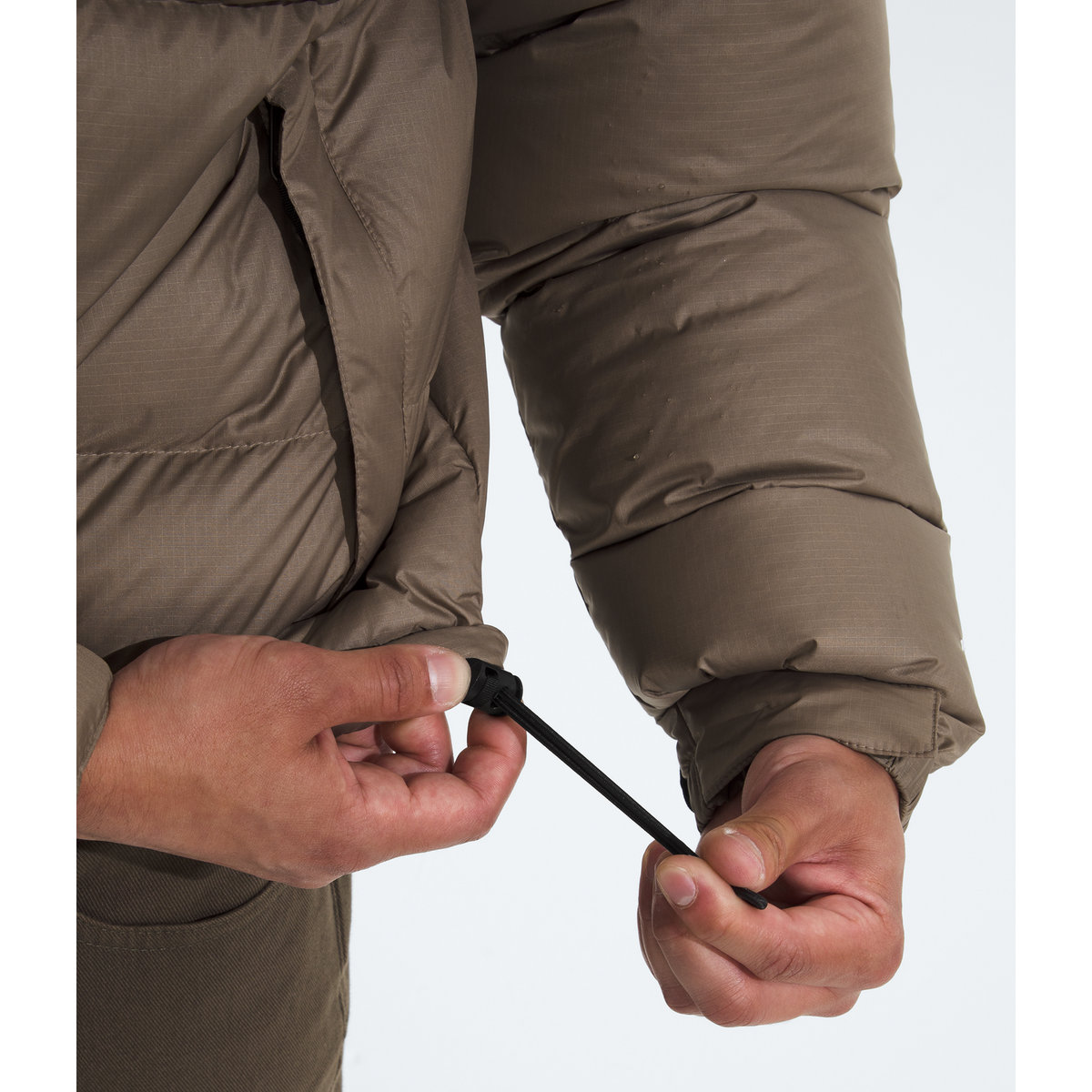 The North Face Men's 1996 Retro Nuptse Jacket in Mocha Brown/TNF Black