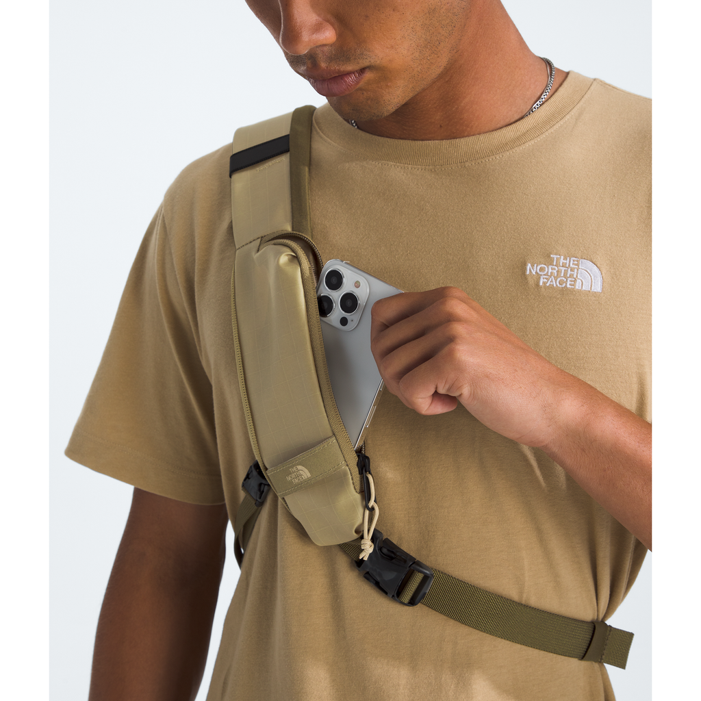 The North Face Base Camp Voyager Sling